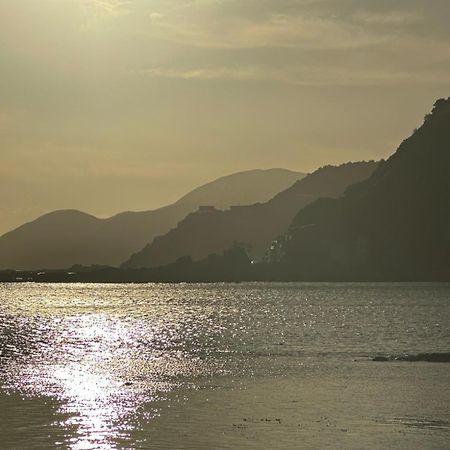 Stunning Views Ocean-Front Villa เวลลิงตัน ภายนอก รูปภาพ