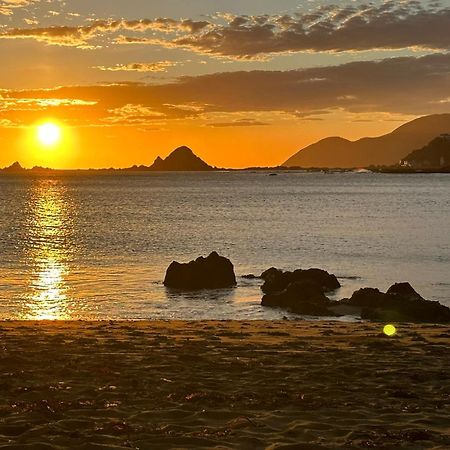 Stunning Views Ocean-Front Villa เวลลิงตัน ภายนอก รูปภาพ